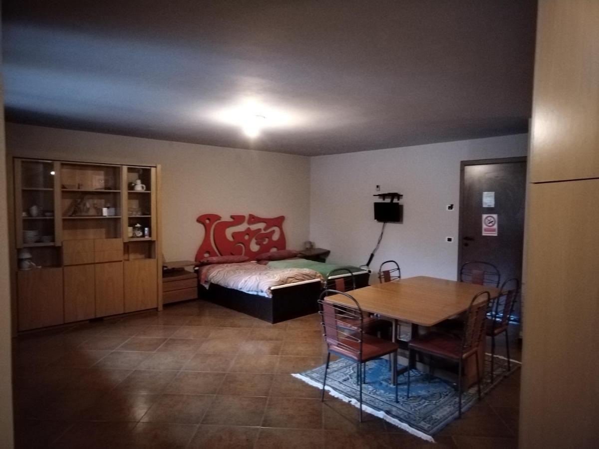 Bed & Breakfast Viadelgolf41 Carimate Buitenkant foto